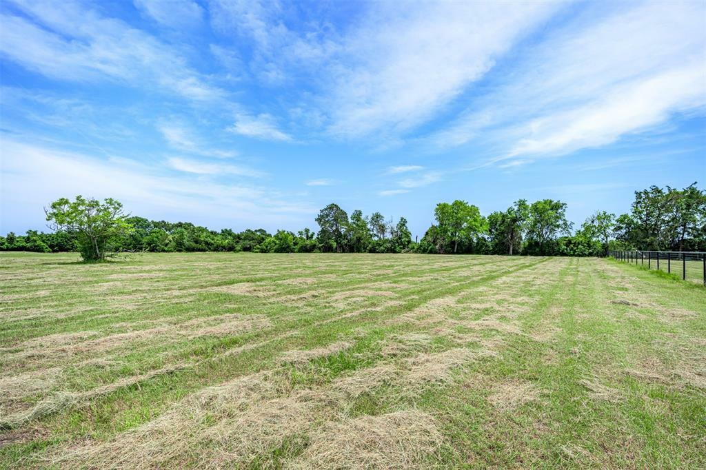 Property Photo: 831 Indian Hill Lane TX 77833