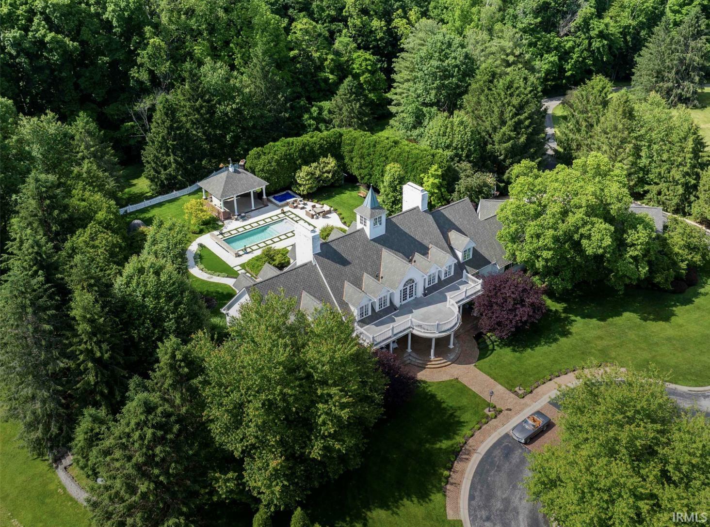 Property Photo: 2552 S Smith Road IN 47401
