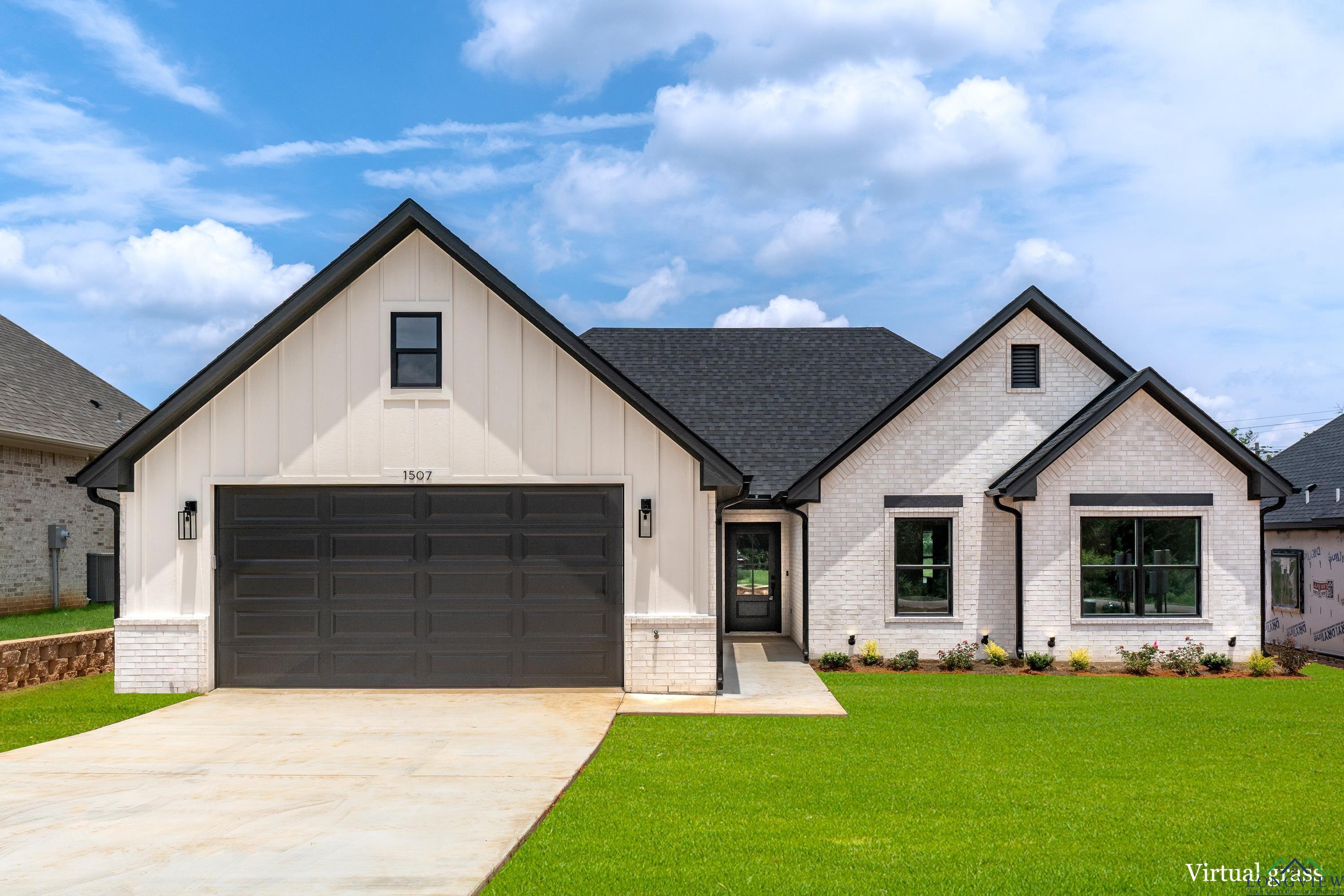 Property Photo: 1507 Wellington Lane TX 75605