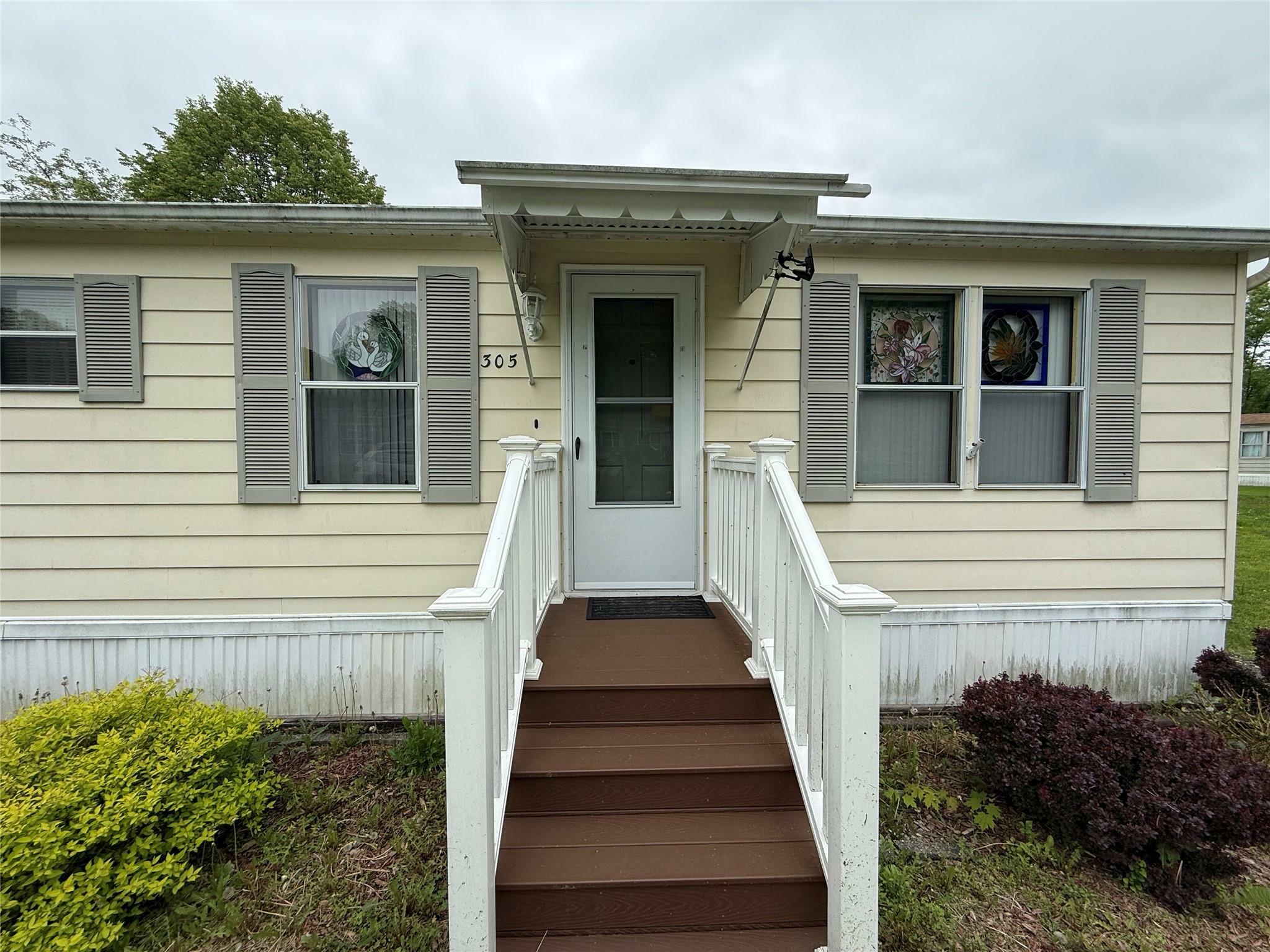 Property Photo: 305 Brittany Terrace 305 NY 12575