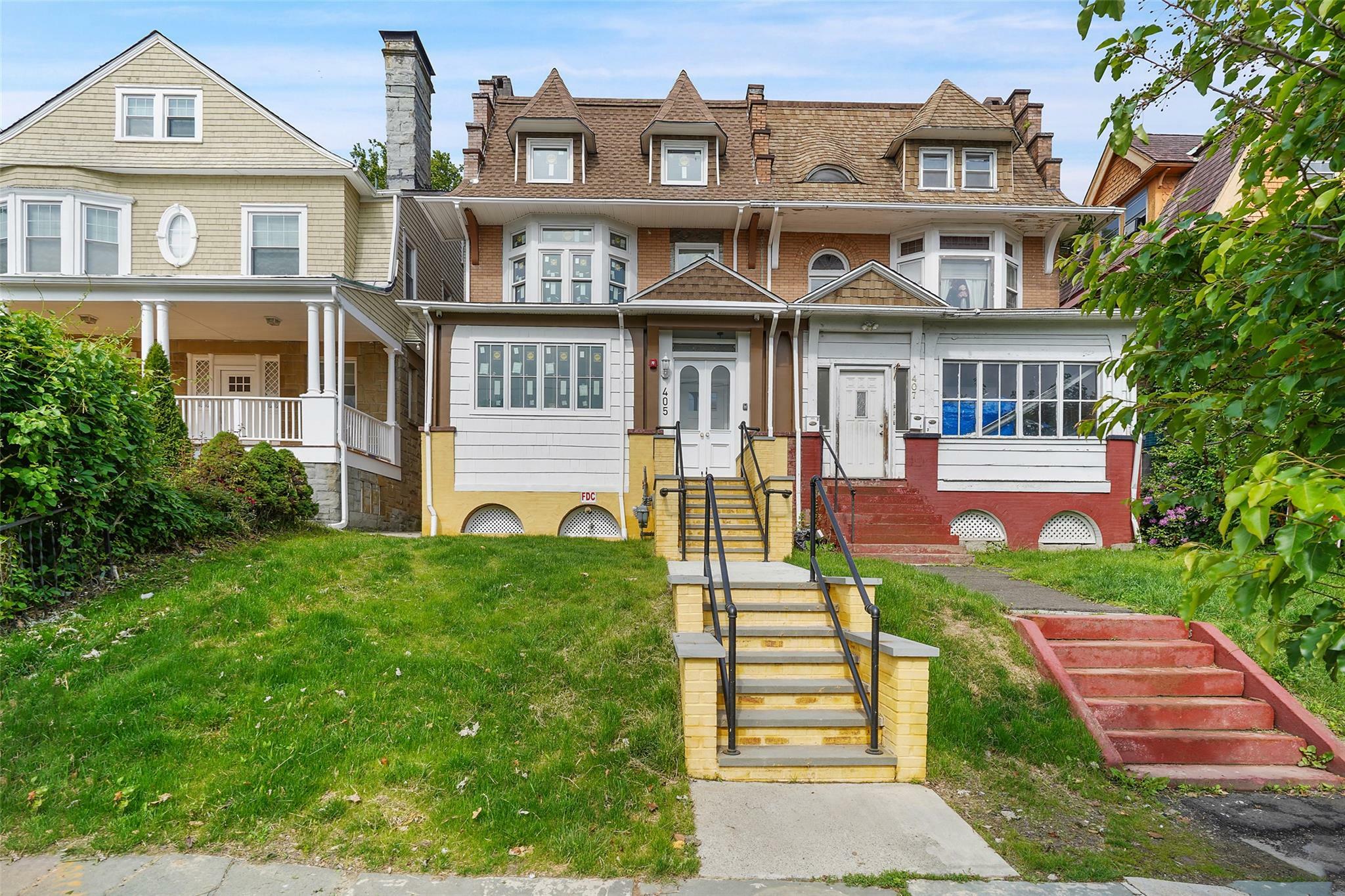 Property Photo: 405 Grand Street 2 NY 12550