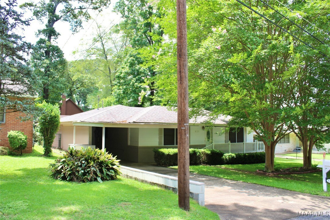 Property Photo:  621 Forest Hills Drive  AL 36109 