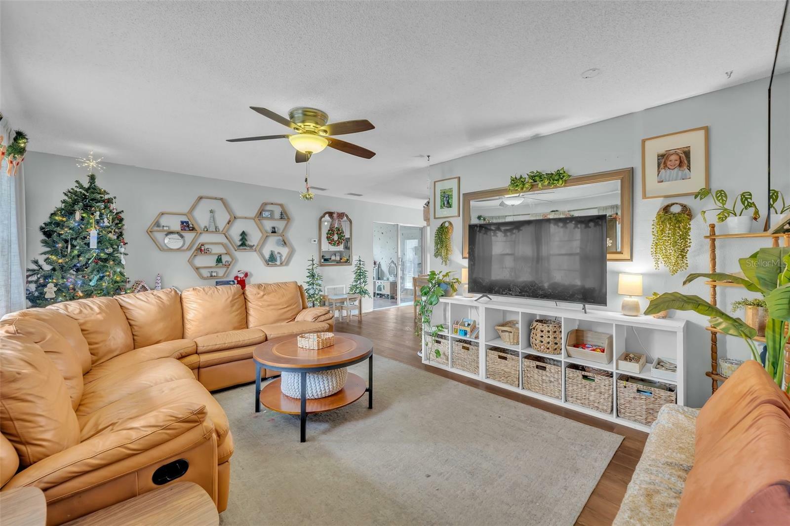 Property Photo: 1398 5th Ave FL 32724