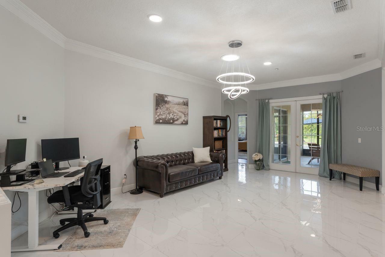 Property Photo: 9780 Cypress Pine Street FL 32827