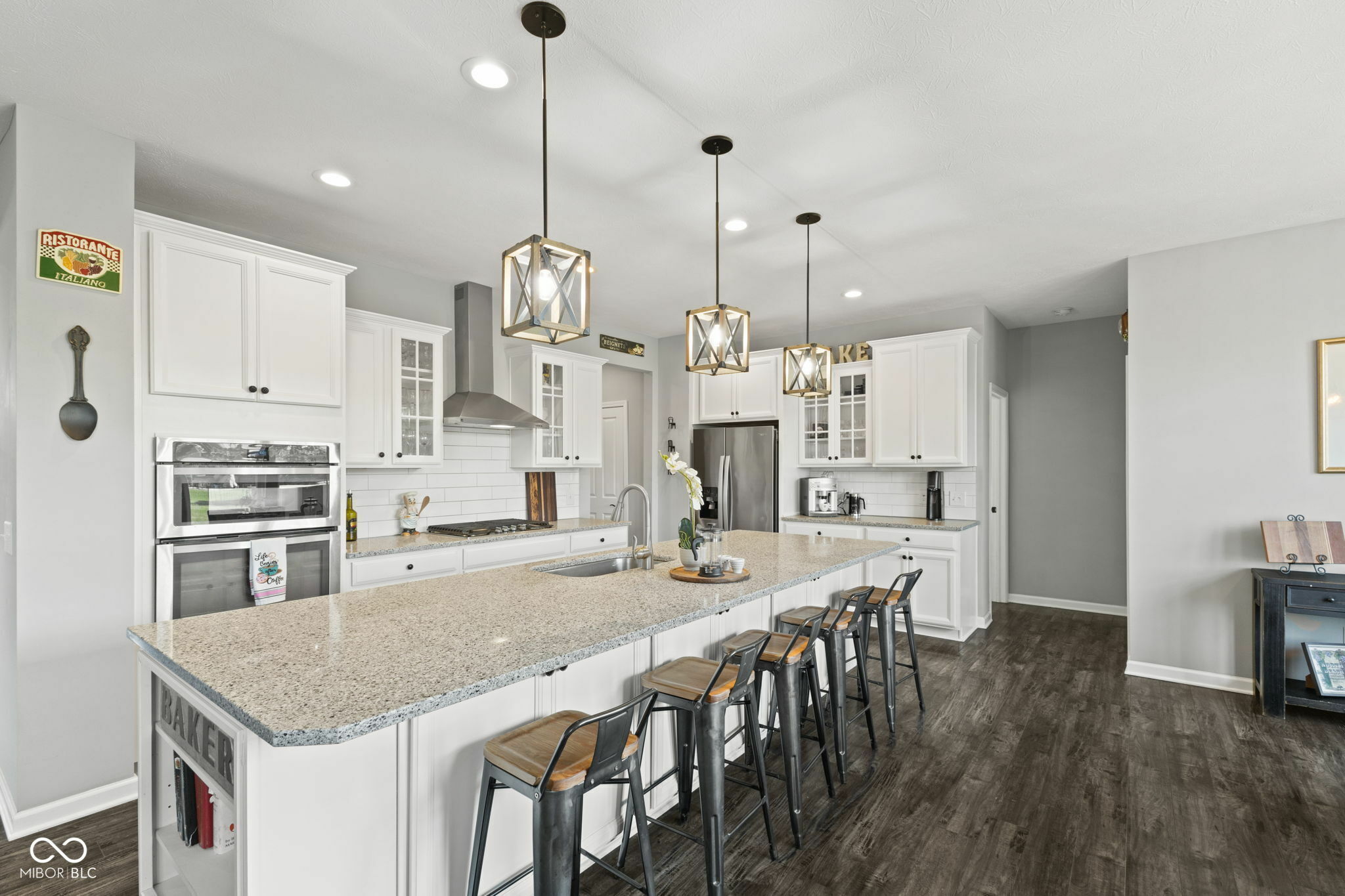 Property Photo: 2447 Stonehaven Drive IN 46123