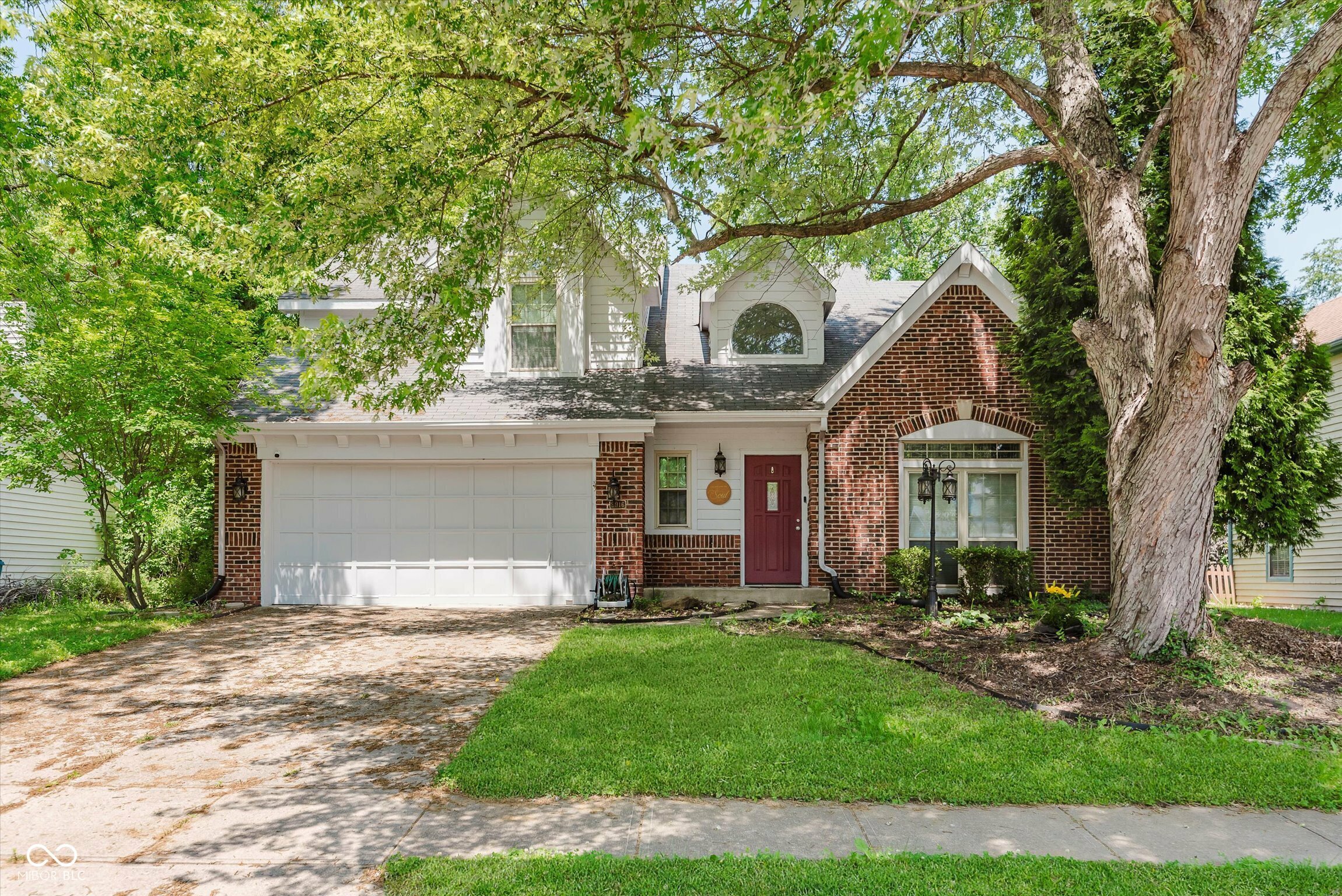 Property Photo: 2916 Sunmeadow Way IN 46228