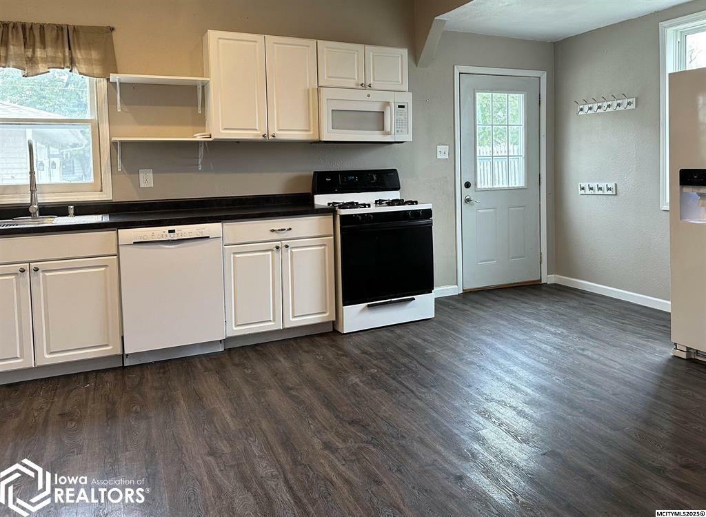 Property Photo: 107 8th Street IA 50459