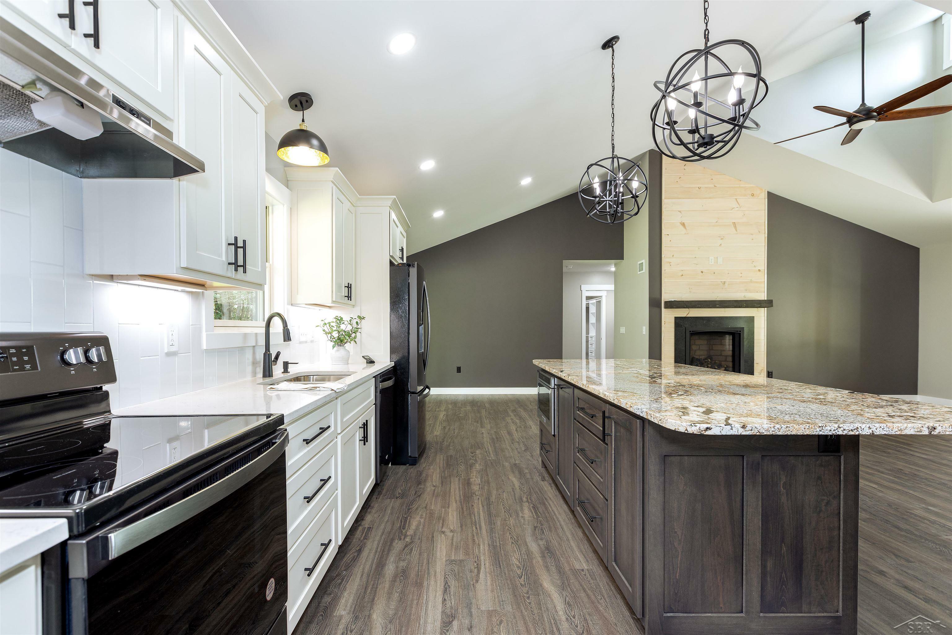Property Photo: 2291 E Maple Road MI 48617