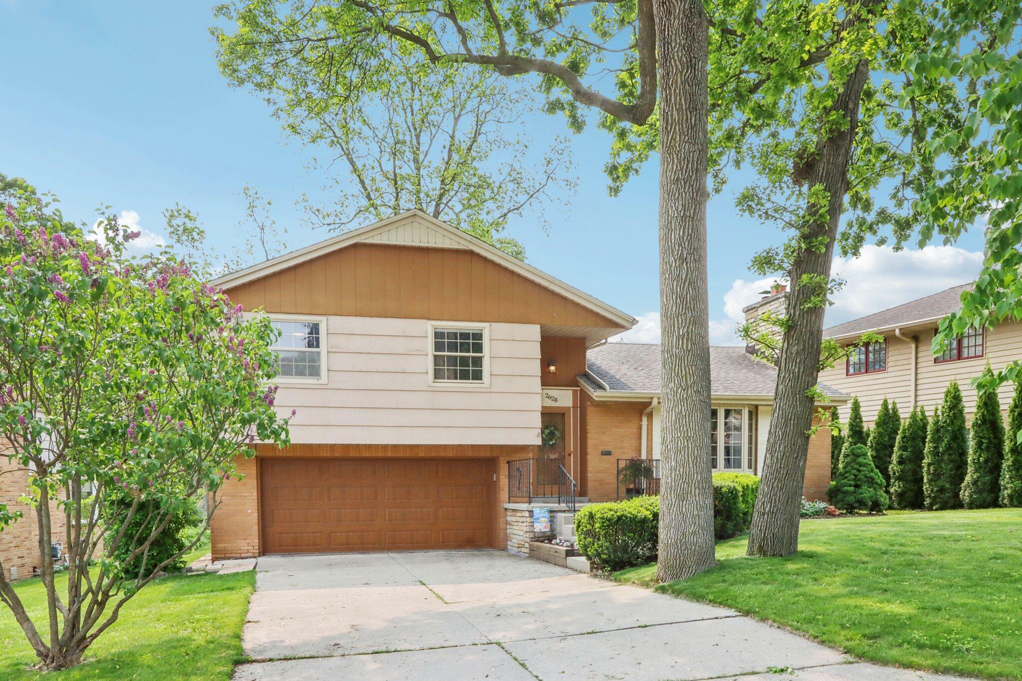 2628 S 49th St  Milwaukee WI 53219 photo