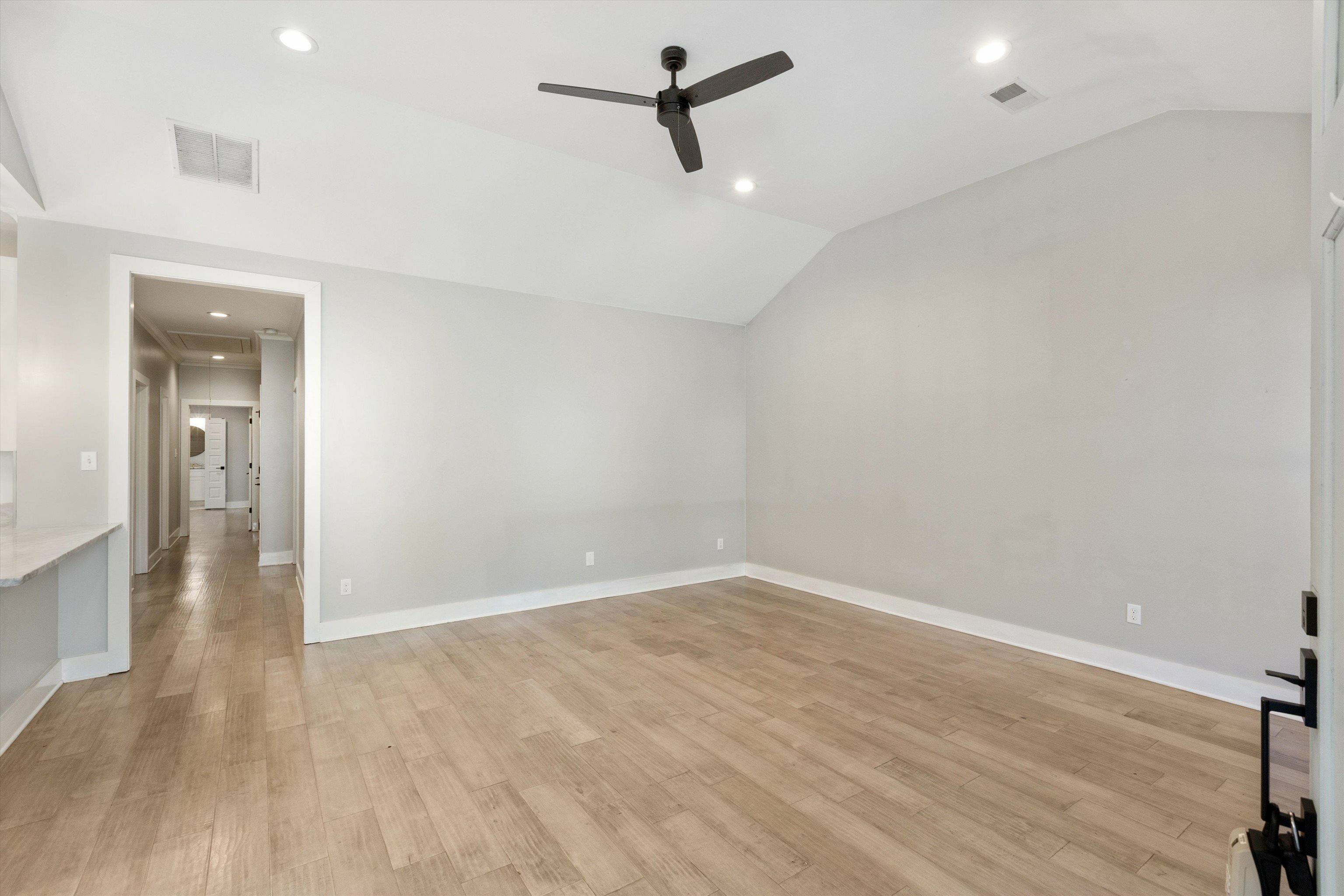 Property Photo: 3573 Douglass St TN 38111