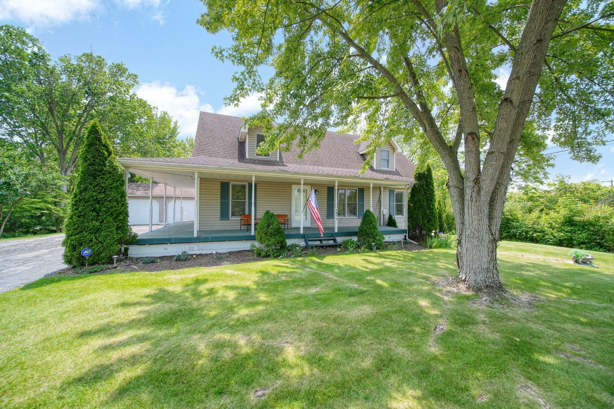 Property Photo: 7877 Norfolk Drive MI 49265