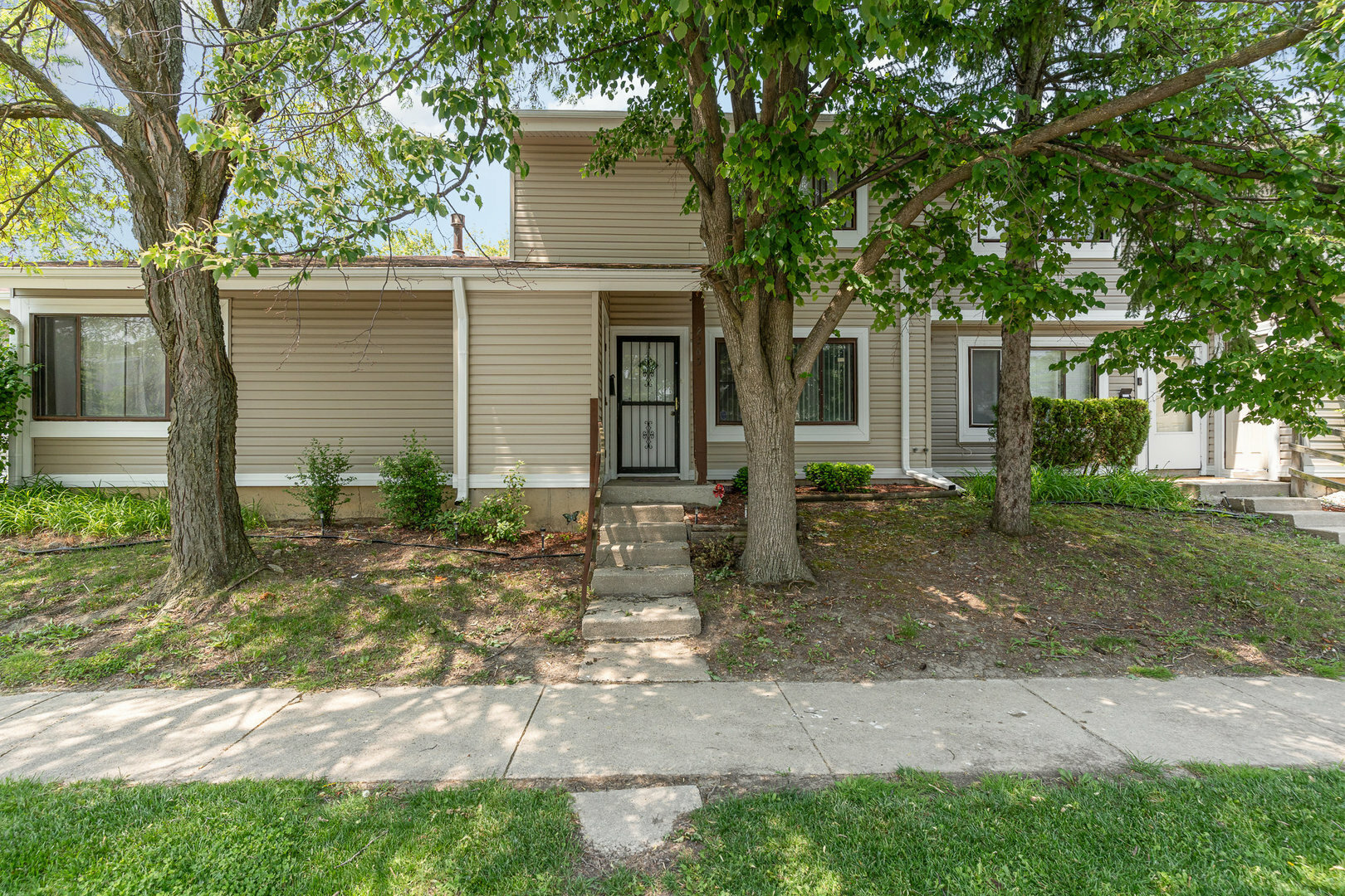 Property Photo: 2265 Windsor Lane IL 60478