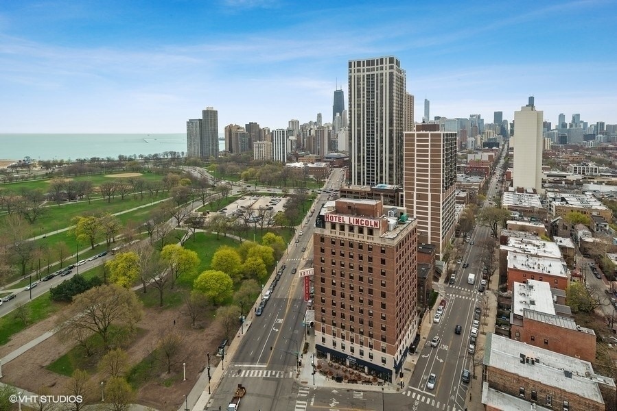 Property Photo: 1850 N Clark Street 1608 IL 60614