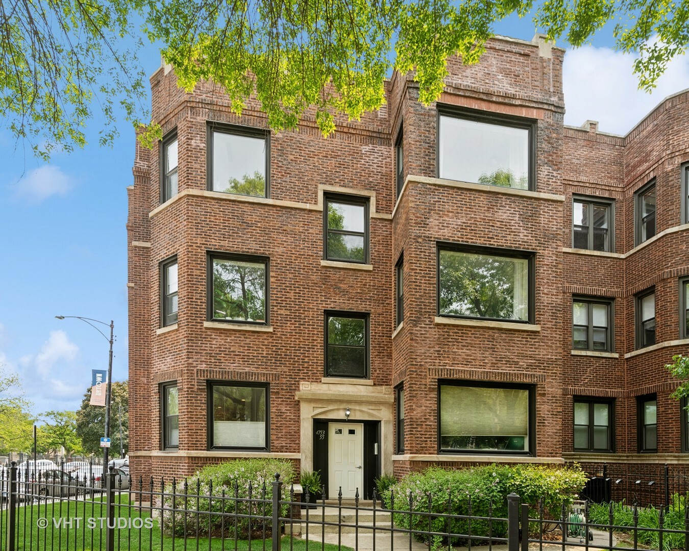 4755 N Beacon Street 3  Chicago IL 60640 photo