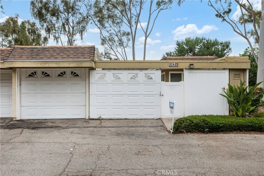 Property Photo: 22425 Caminito Grande 70 CA 92653