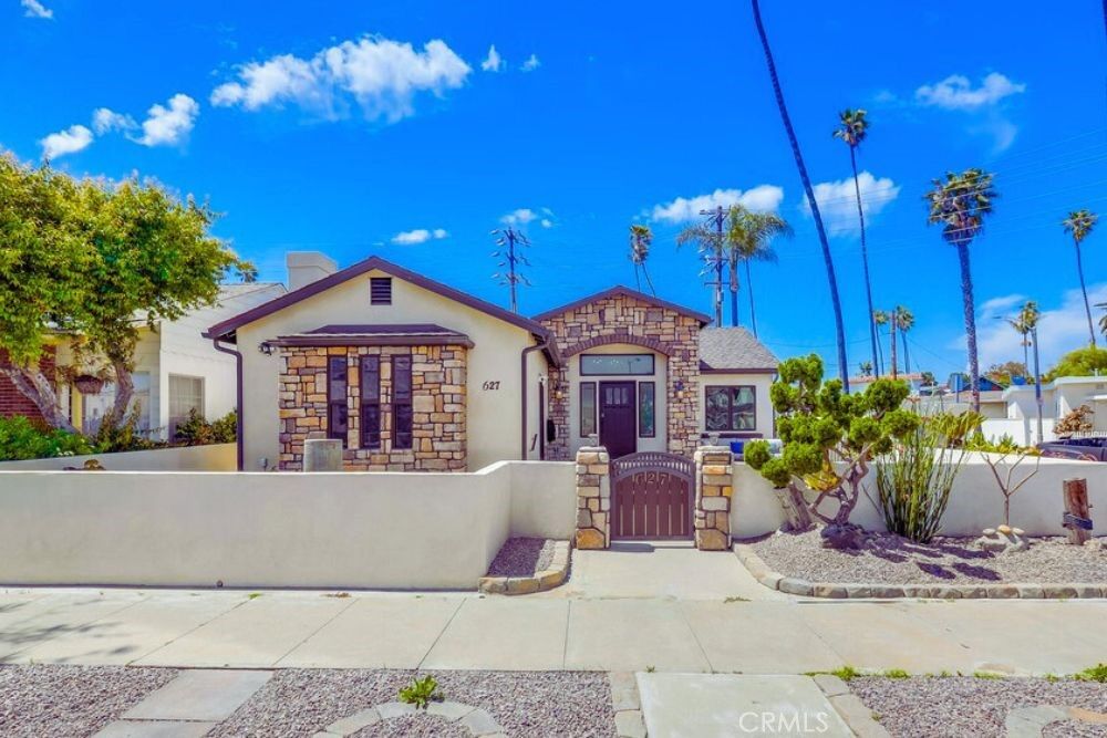 Property Photo: 627 7th Street CA 92648