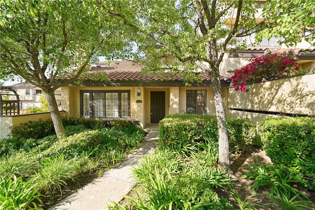 Property Photo:  1202 Monte Sereno Drive  CA 91360 