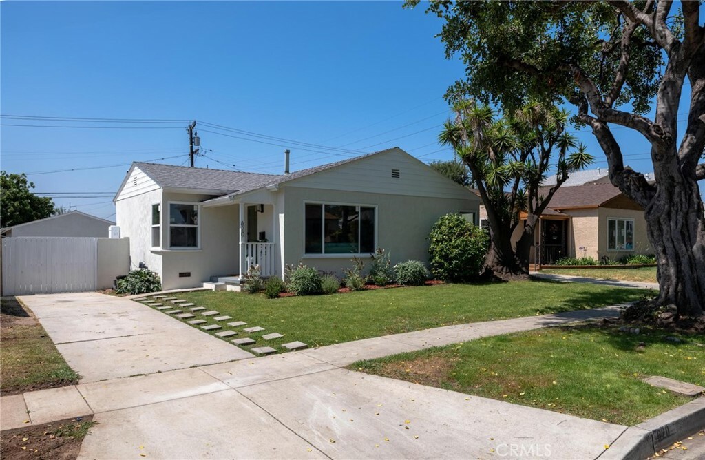 620 W Ellis Avenue  Inglewood CA 90302 photo