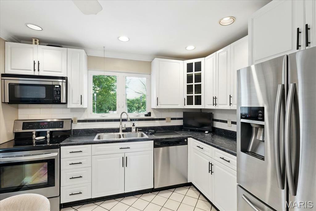 Property Photo:  2342 Cedar Dale Court  MO 63043 