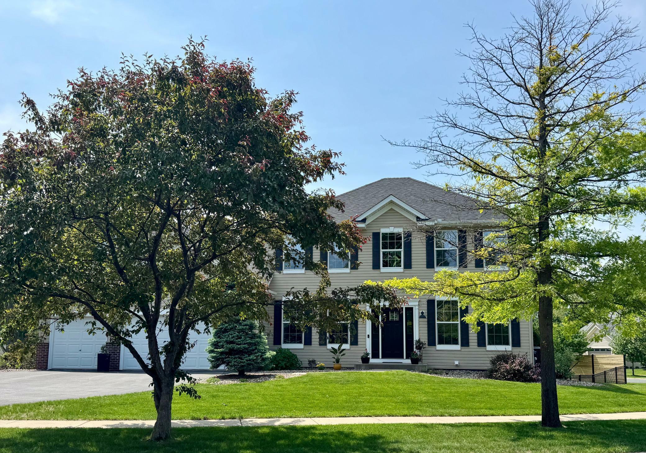 Property Photo: 2838 Oak Lawn Drive MN 55057
