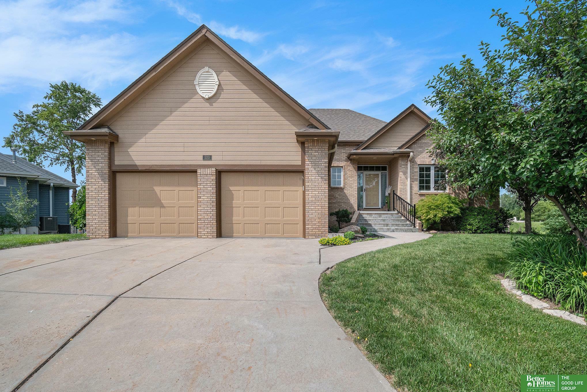 Property Photo: 520 Coronado Circle IA 51510-0000