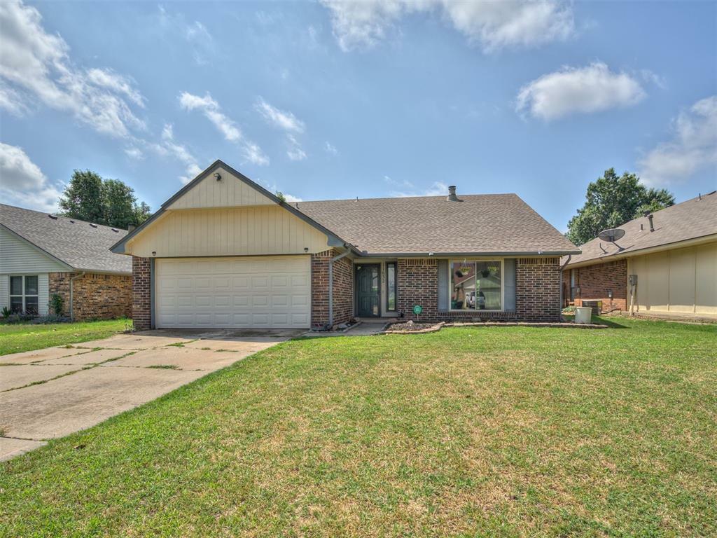 Property Photo: 11632 SW 3rd Terrace OK 73099