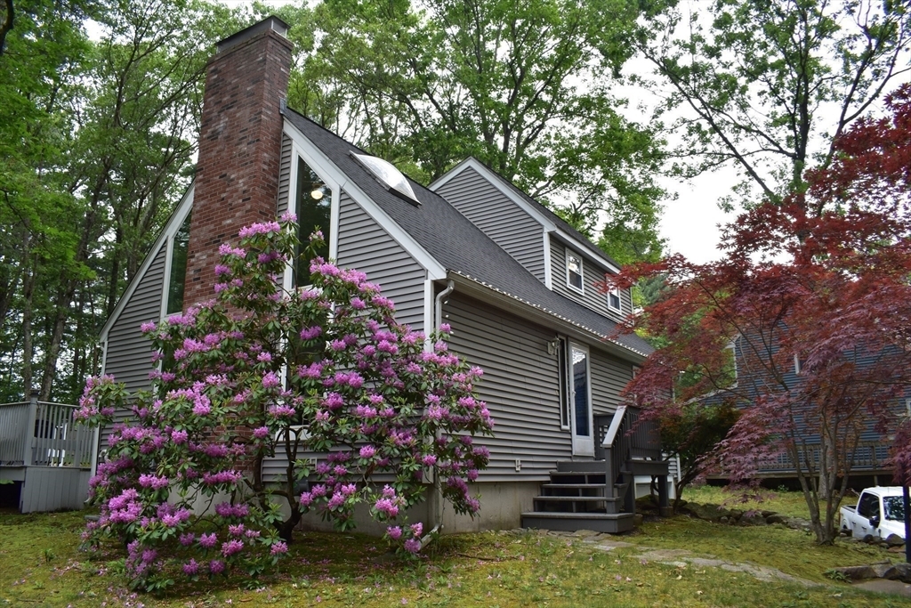 16 Sherborne Cir  Ashland MA 01721 photo