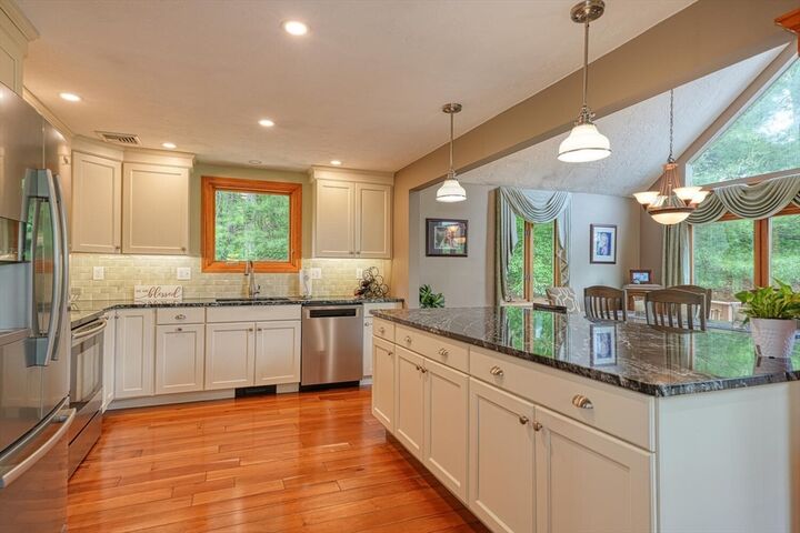 Property Photo:  334 Mendon St  MA 01568 