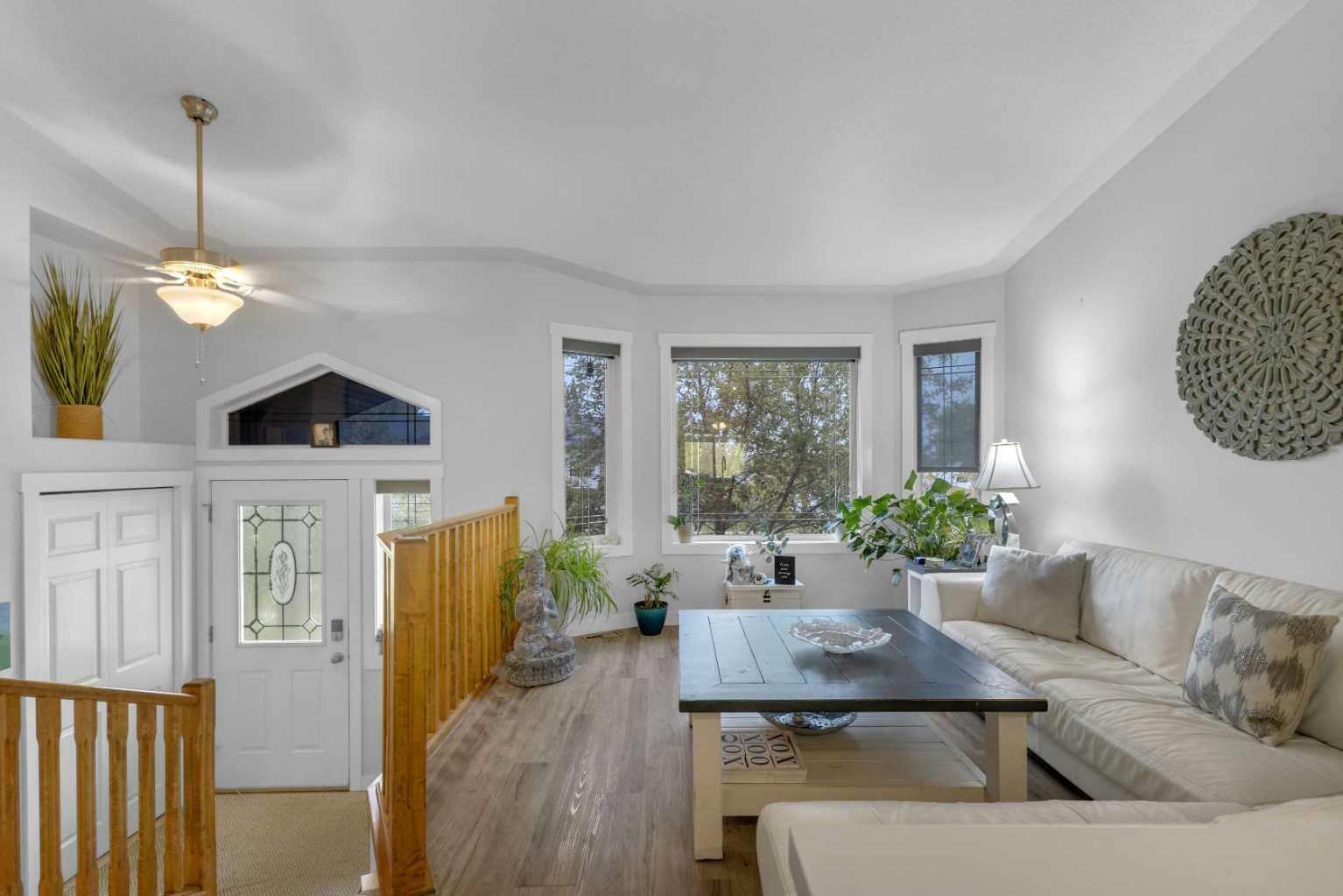 Property Photo: 91 Old Boomer Road AB T4S 2H9