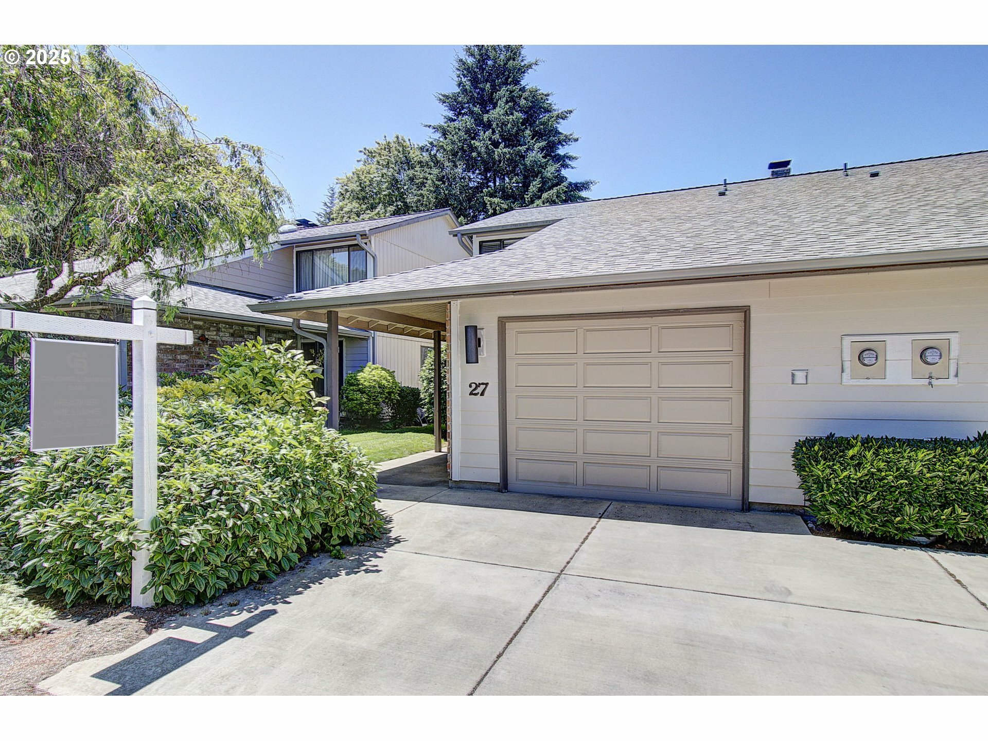 Property Photo: 4613 E 18th St 27 WA 98661