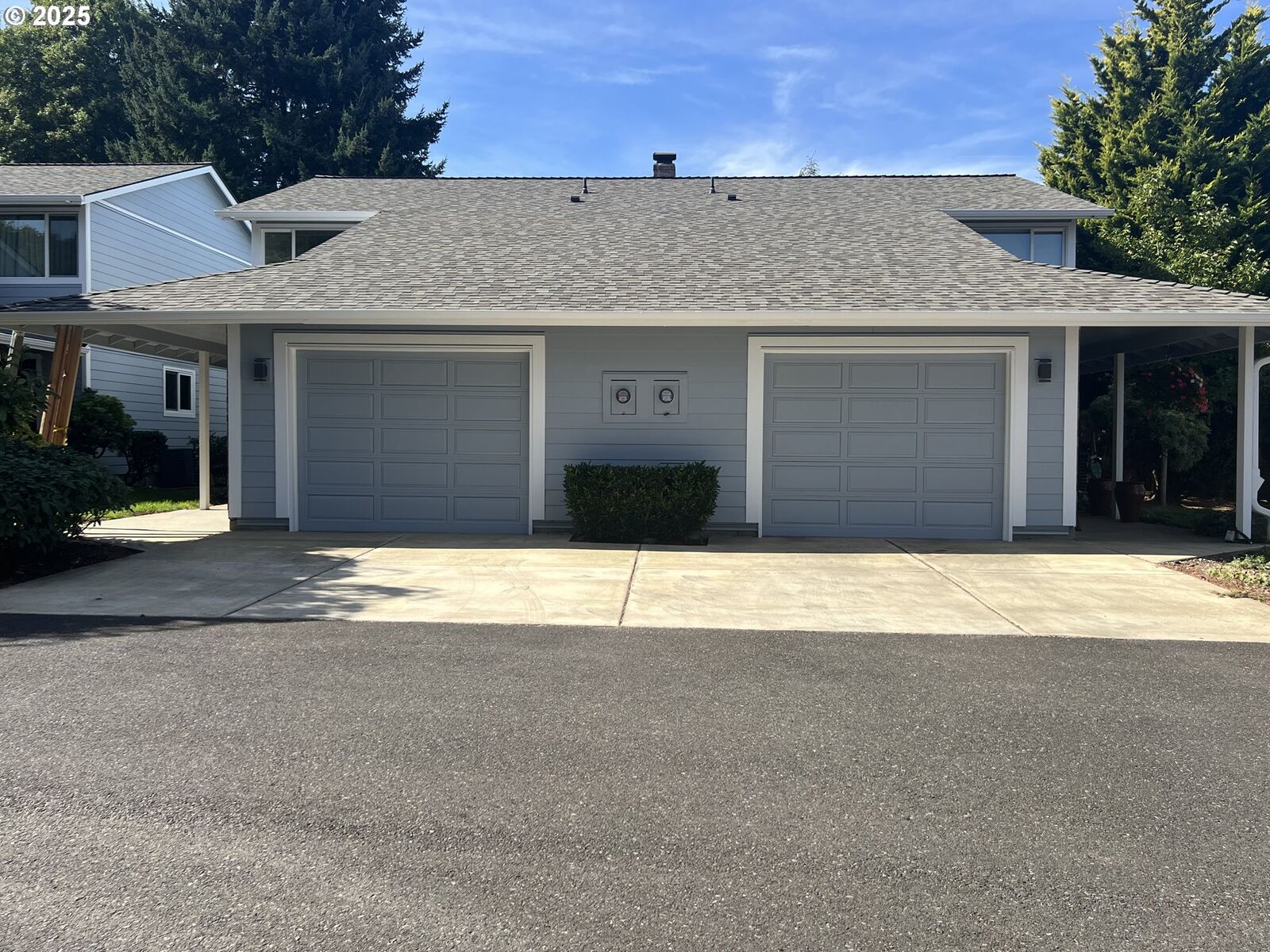 Property Photo: 4613 E 18th St 27 WA 98661