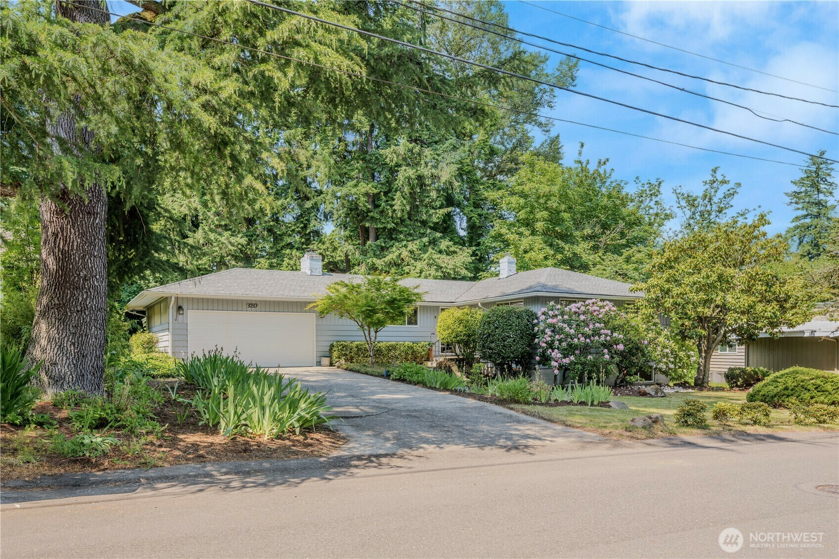 Property Photo: 5253 120th Avenue SE WA 98006