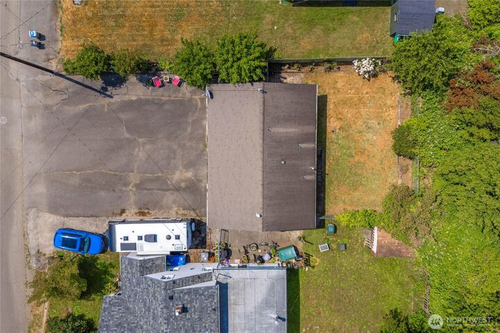 Property Photo:  3728  Laurel Place  WA 98312 