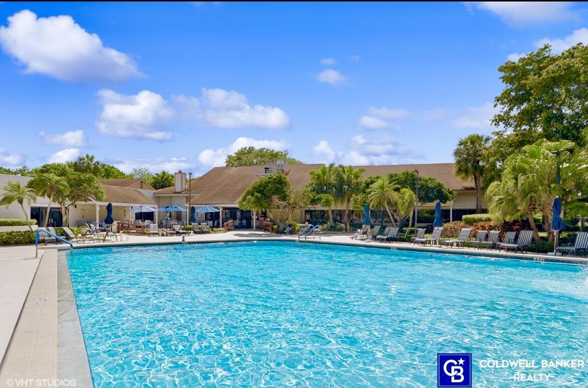 Property Photo:  10173 Mangrove 204 Drive 204  FL 33437 