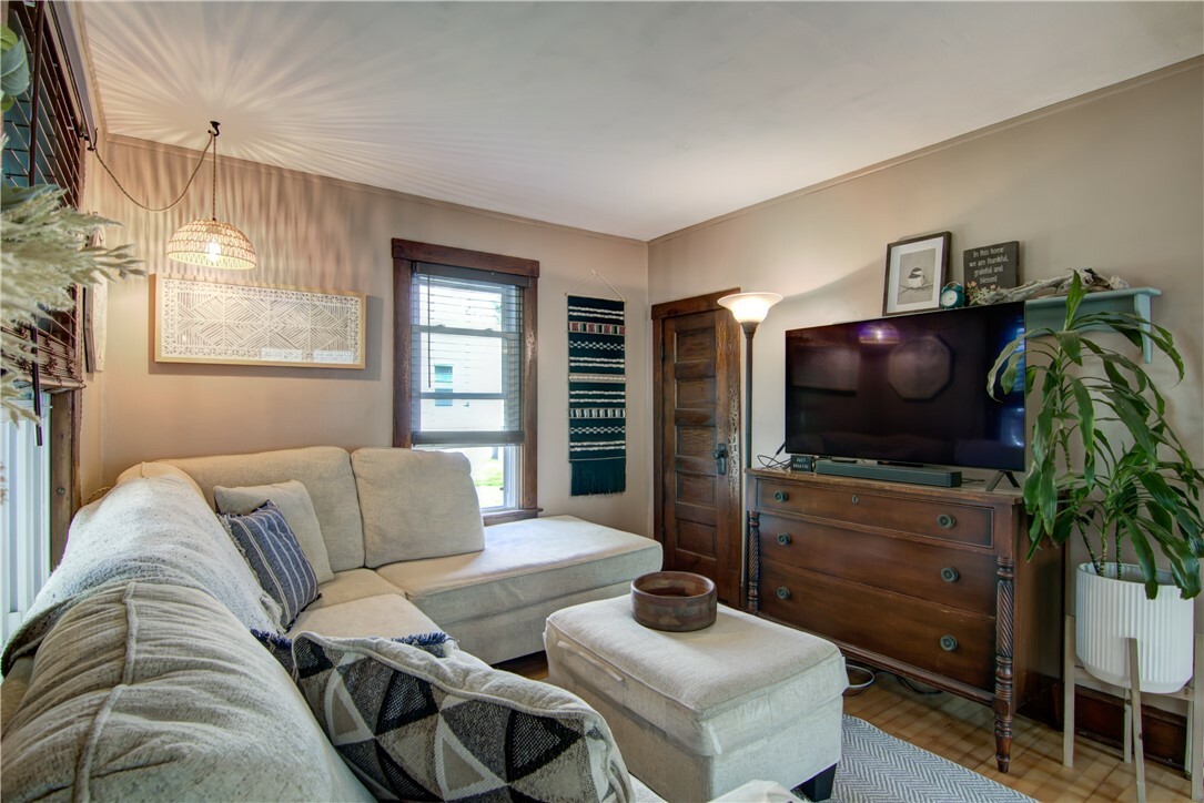 Property Photo:  818 Maple Street  WI 54703 