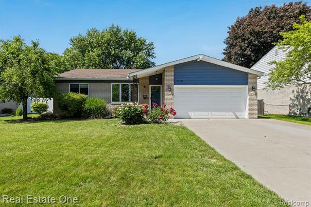 37332 Bristol Street  Livonia MI 48154 photo