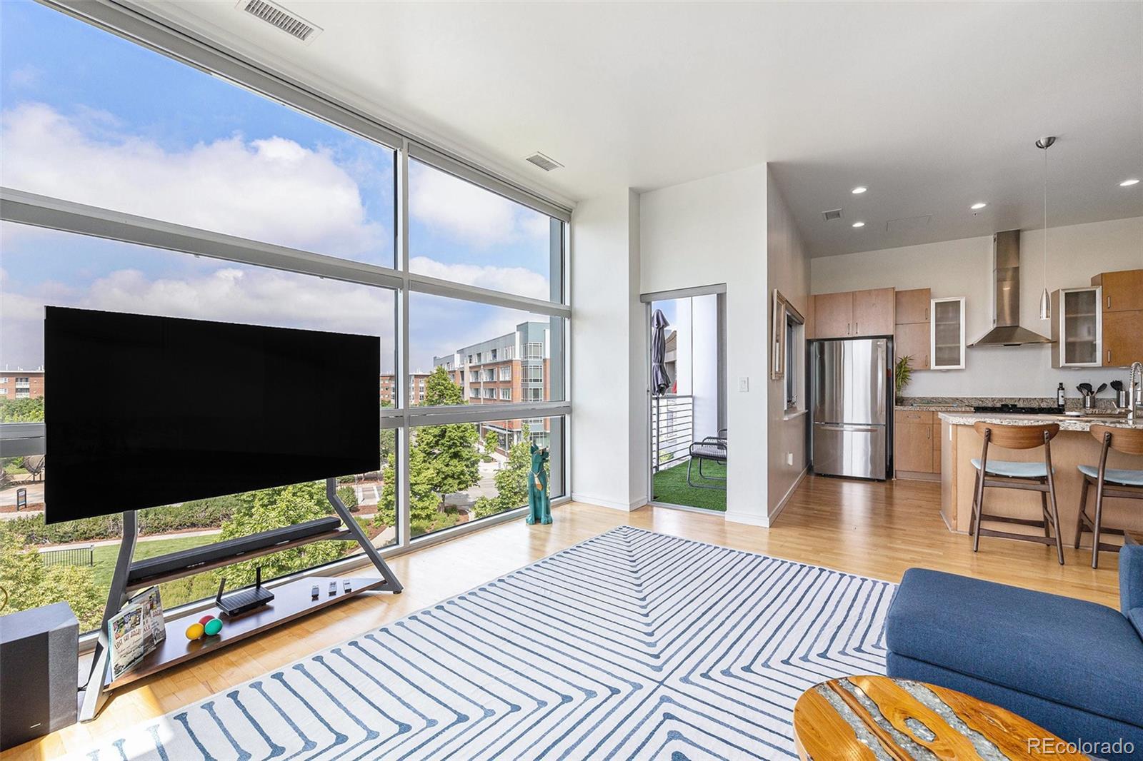 Property Photo: 2958 Syracuse Street 403 CO 80238