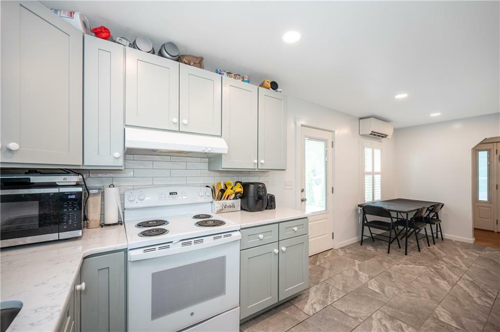 Property Photo: 728 Stafford Road RI 02878