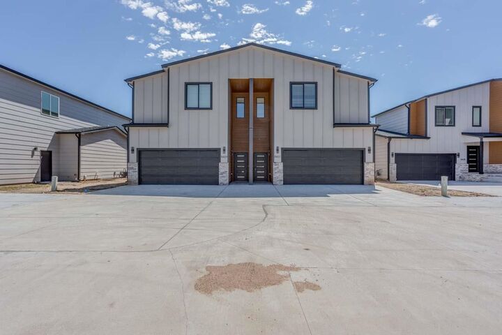 8541 W 37th St N  Wichita KS 67205 photo