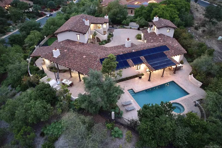 Property Photo:  14911 Encendido  CA 92127 