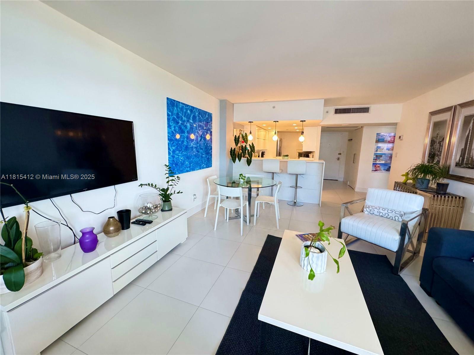 Property Photo: 100 Lincoln Rd 1035 FL 33139