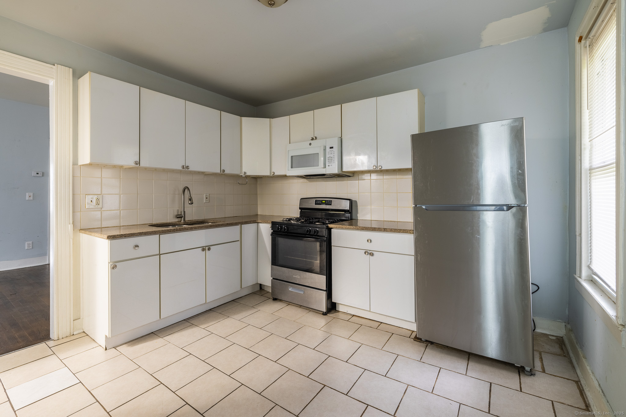 Property Photo: 383 Myrtle Avenue 1st Floor CT 06604
