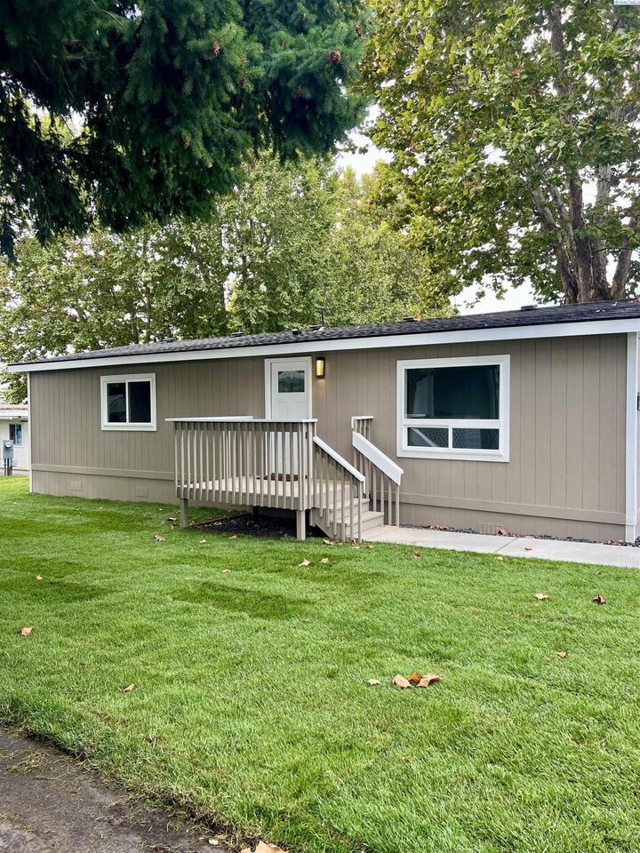 Property Photo:  3517 Road 84, #120J  WA 99301 