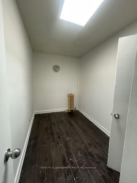 Photo de la propriété: 1516 Eglinton Avenue W Apt 2 ON M6E 2G8
