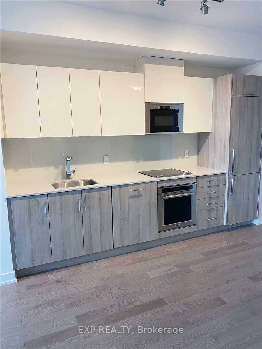 Property Photo: 330 Richmond Street W 606 ON M5V 1X2