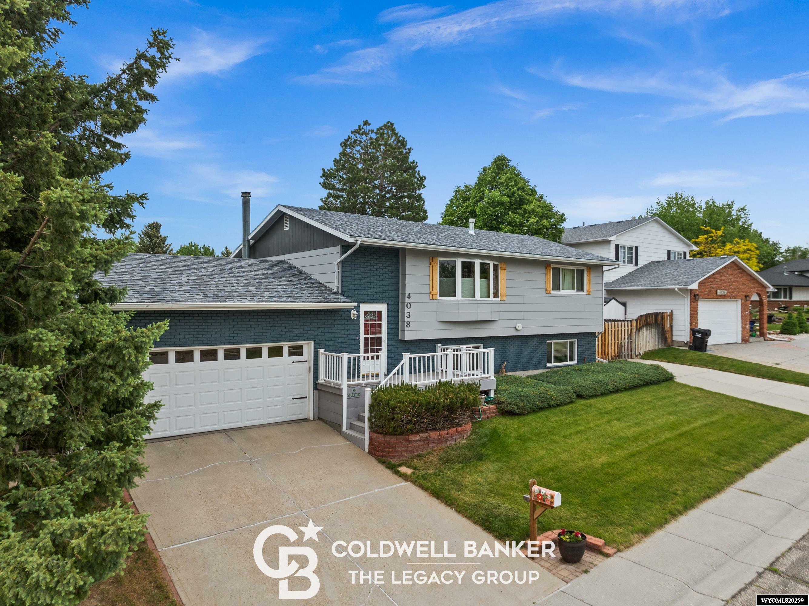 Property Photo: 4038 Somerset Circle WY 82609