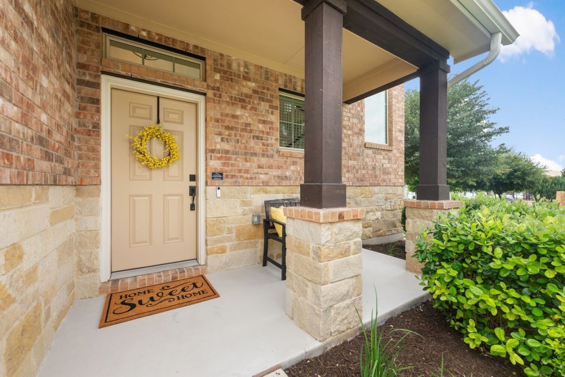 Property Photo: 3301 Amerigo Place Place TX 78665