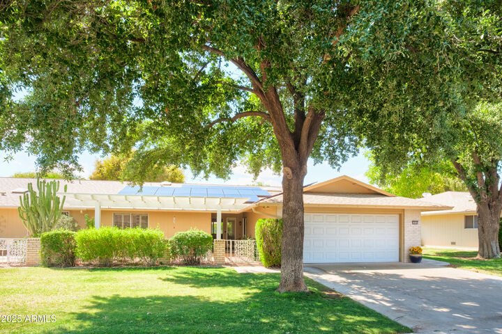 Property Photo:  19030 N Signal Butte Circle  AZ 85373 
