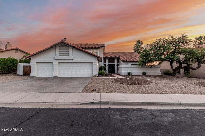 Property Photo: 6133 E Saddleback Street AZ 85215