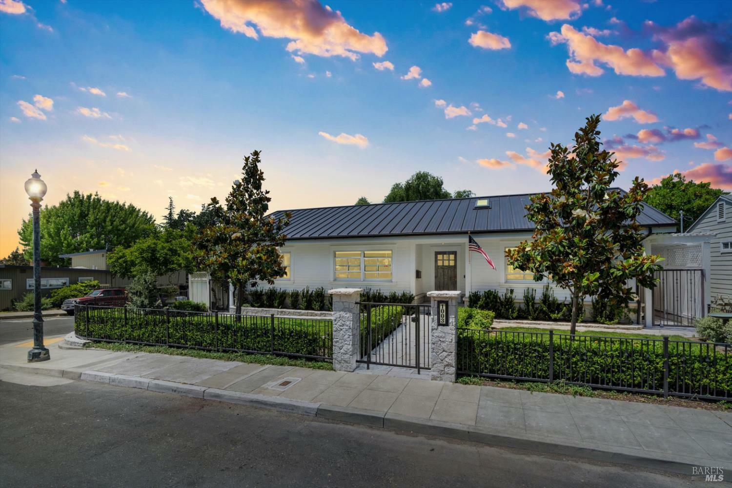 1003 Sunnyside Drive  Healdsburg CA 95448 photo